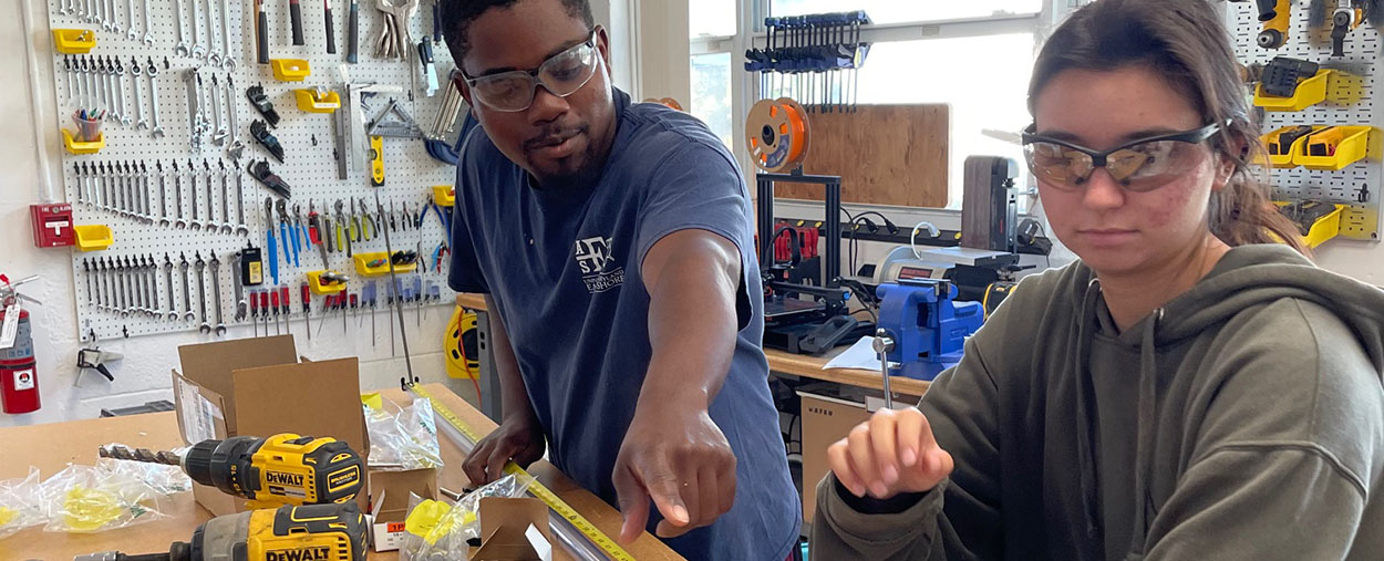 makers lab students